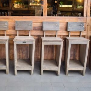 TABURETE BILBAO (ALTO CON RESPALDO)