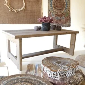 MESA CASARES