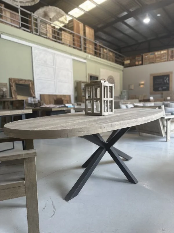 TAFEL OVAAL